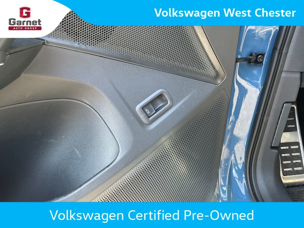Certified 2025 Volkswagen Tiguan SEL R-Line AWD/4WD image 38