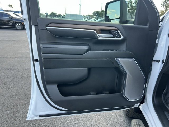 Certified 2024 Chevrolet Silverado 2500 High Country image 12