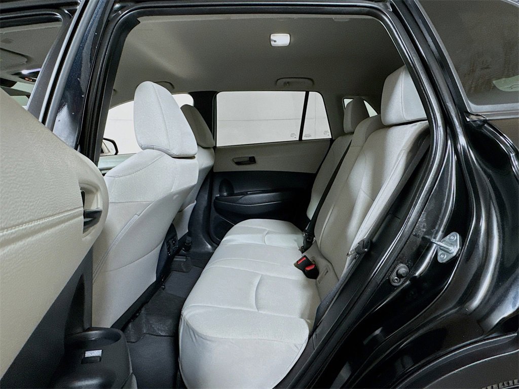 Used 2022 Toyota Corolla Cross LE image 21