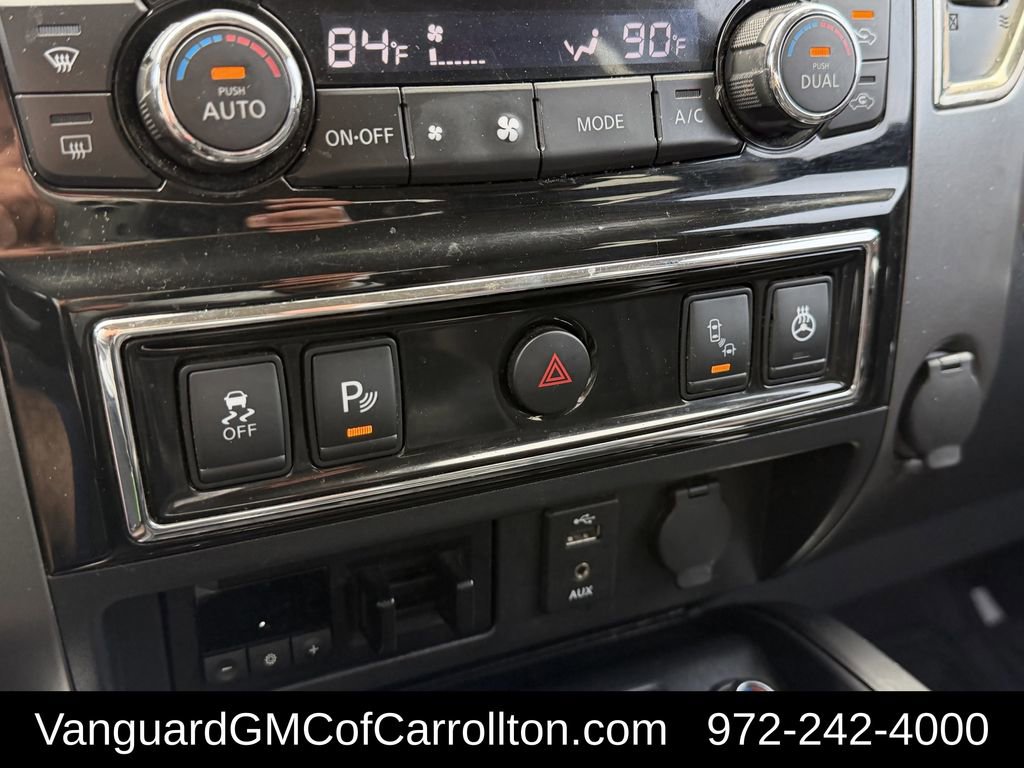 Used 2016 Nissan Titan Platinum Reserve RWD image 21
