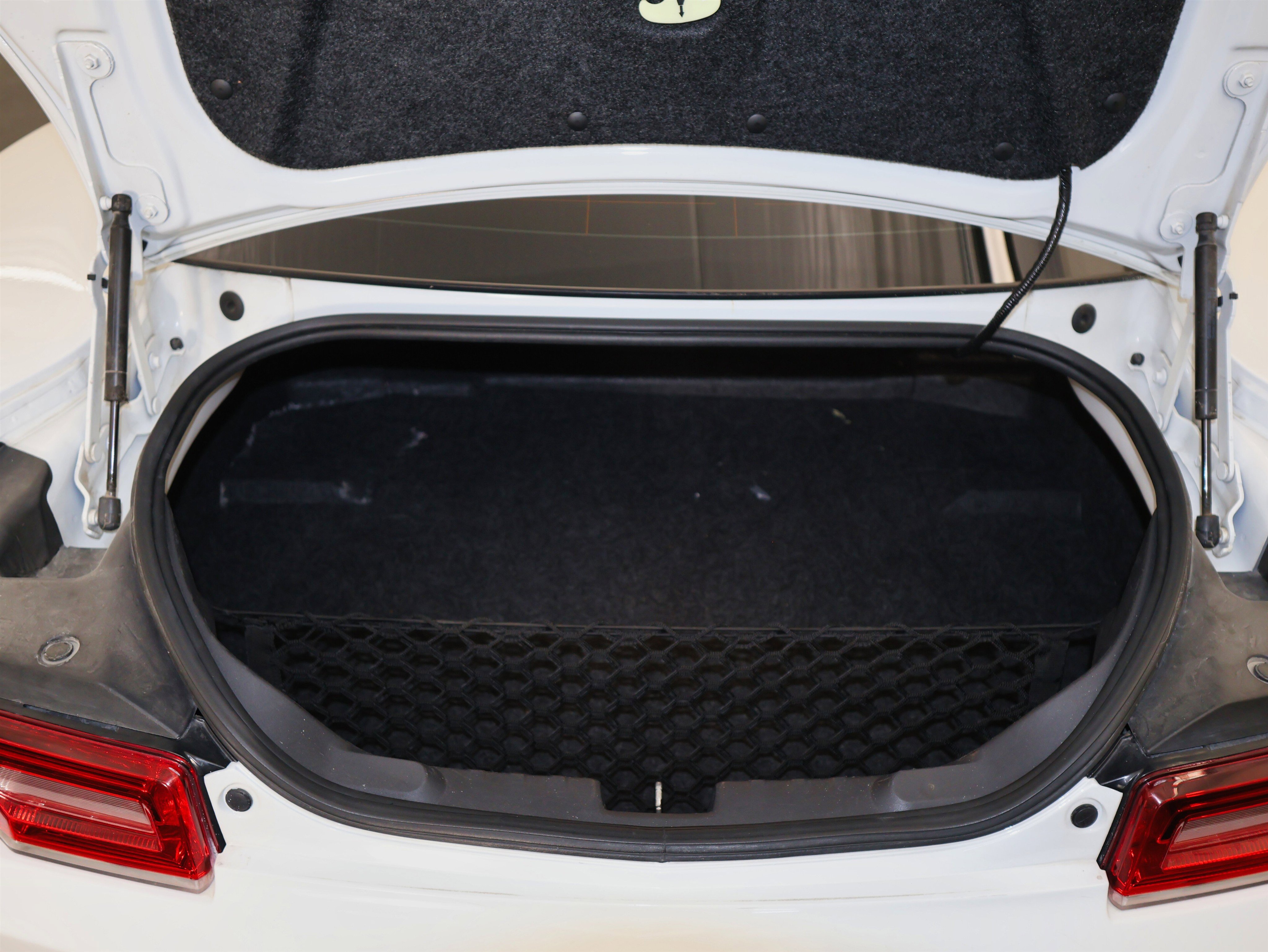 Used 2015 Chevrolet Camaro LT w/ RS Package image 15