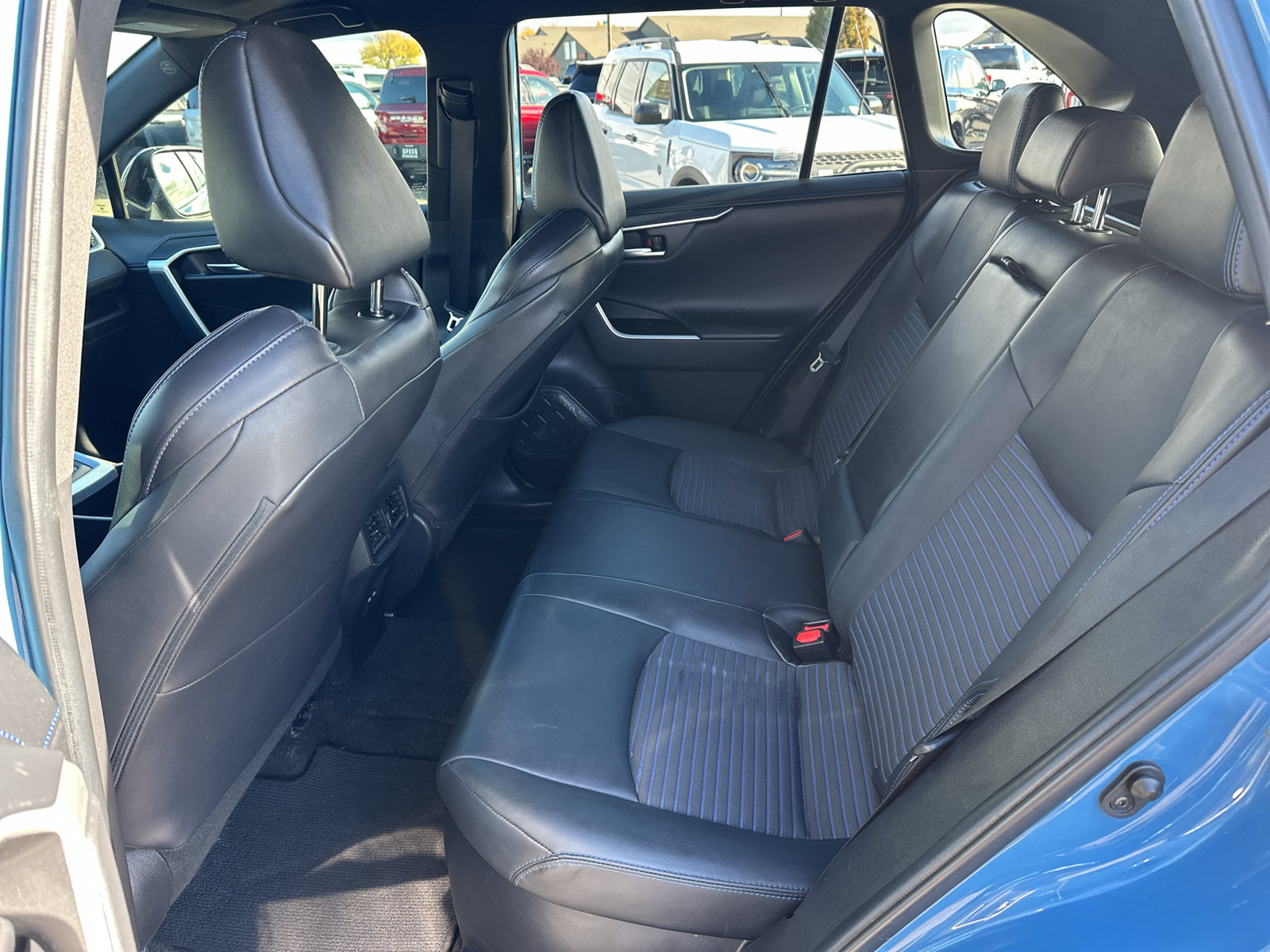Used 2022 Toyota RAV4 XSE AWD/4WD image 20