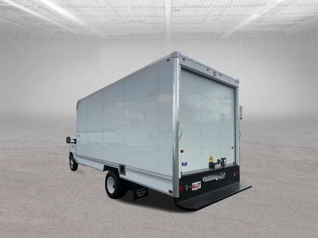 New 2027 Ford E-450 and Econoline 450 Super Duty w/ Power Equipment Group RWD image 7