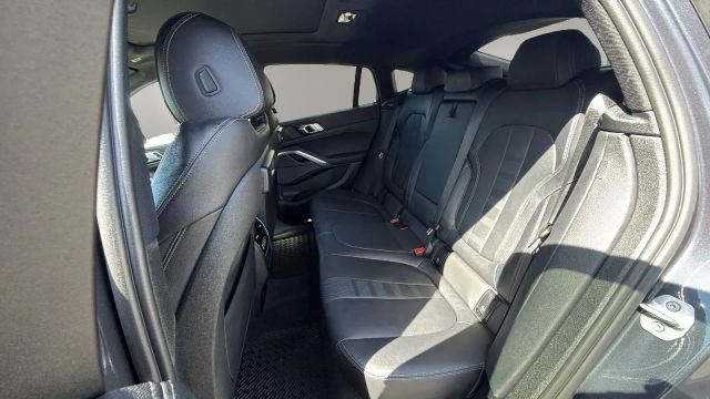 Used 2020 BMW X6 xDrive40i w/ M Sport Package AWD/4WD image 18