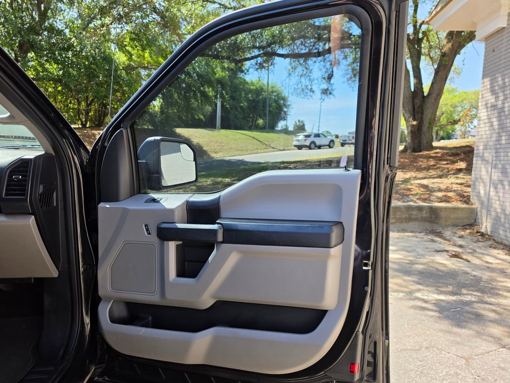 Used 2015 Ford F150 XL w/ Equipment Group 101A Mid AWD/4WD image 43