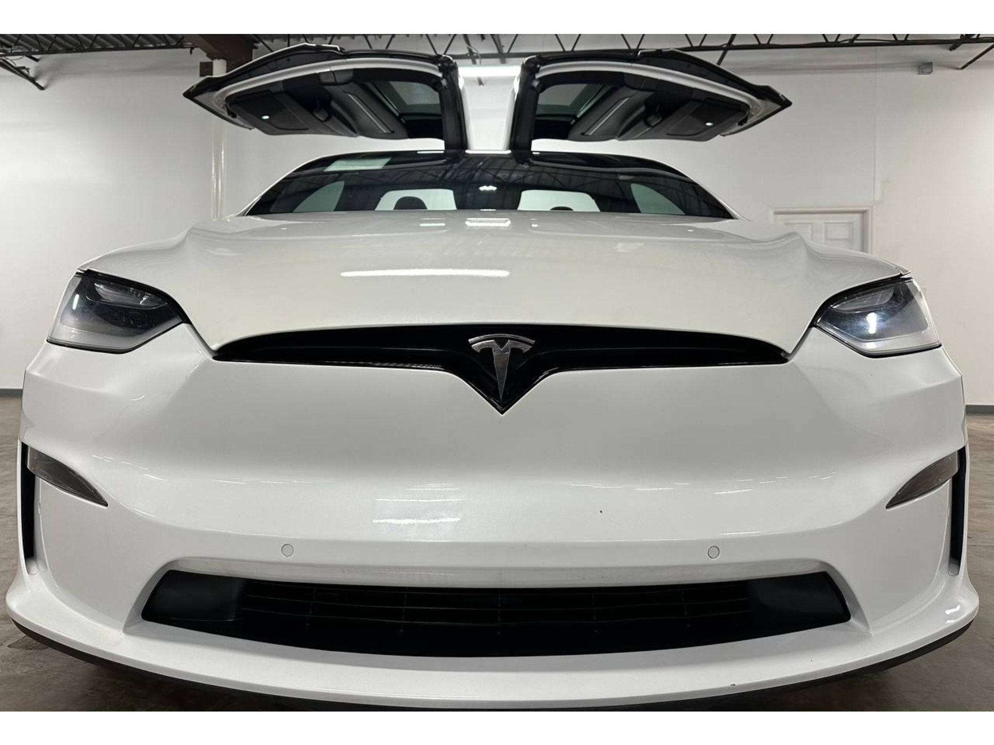 Used 2023 Tesla Model X Plaid AWD/4WD image 4
