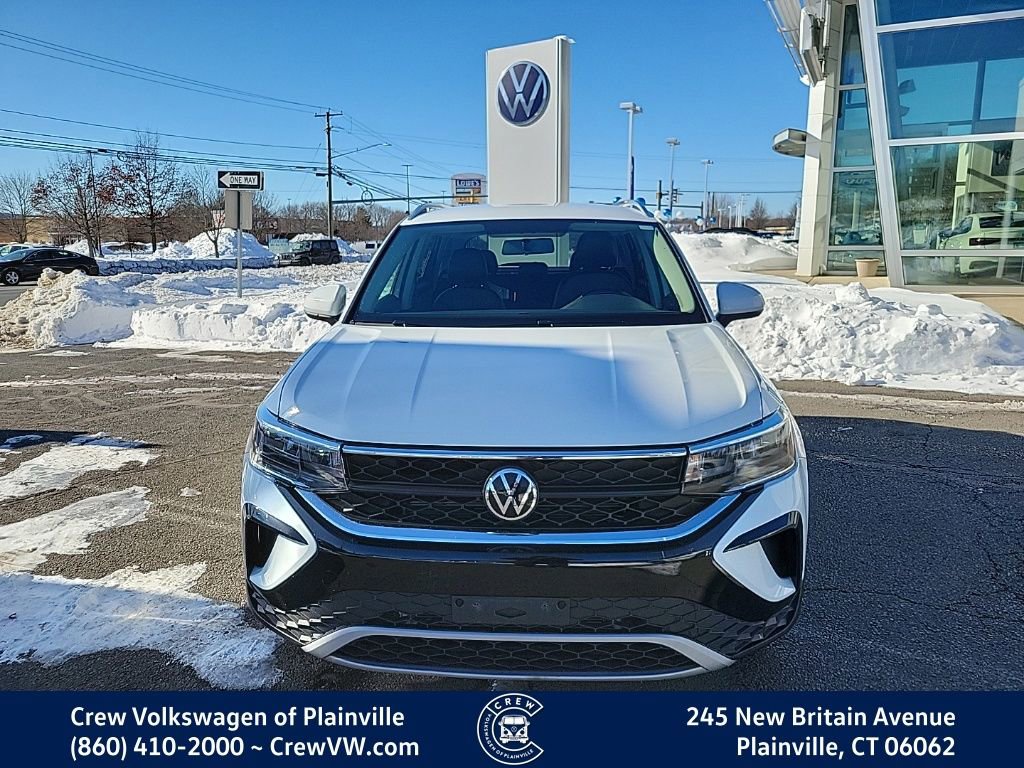 Certified 2022 Volkswagen Taos SE video 2