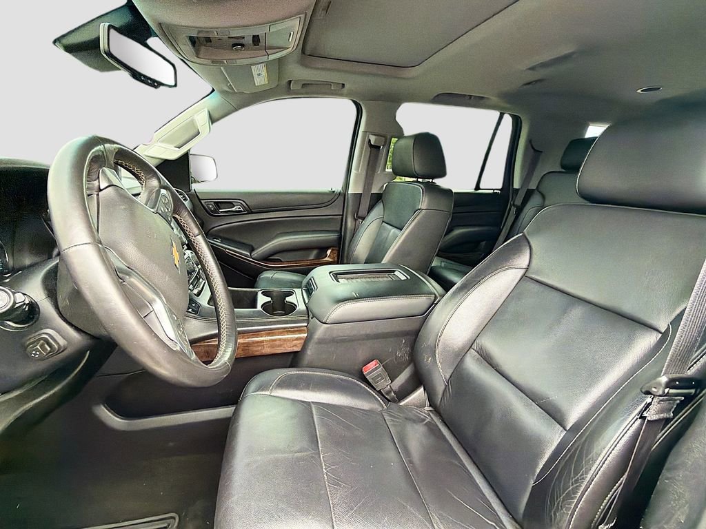 Used 2016 Chevrolet Tahoe LT w/ Luxury Package AWD/4WD image 2