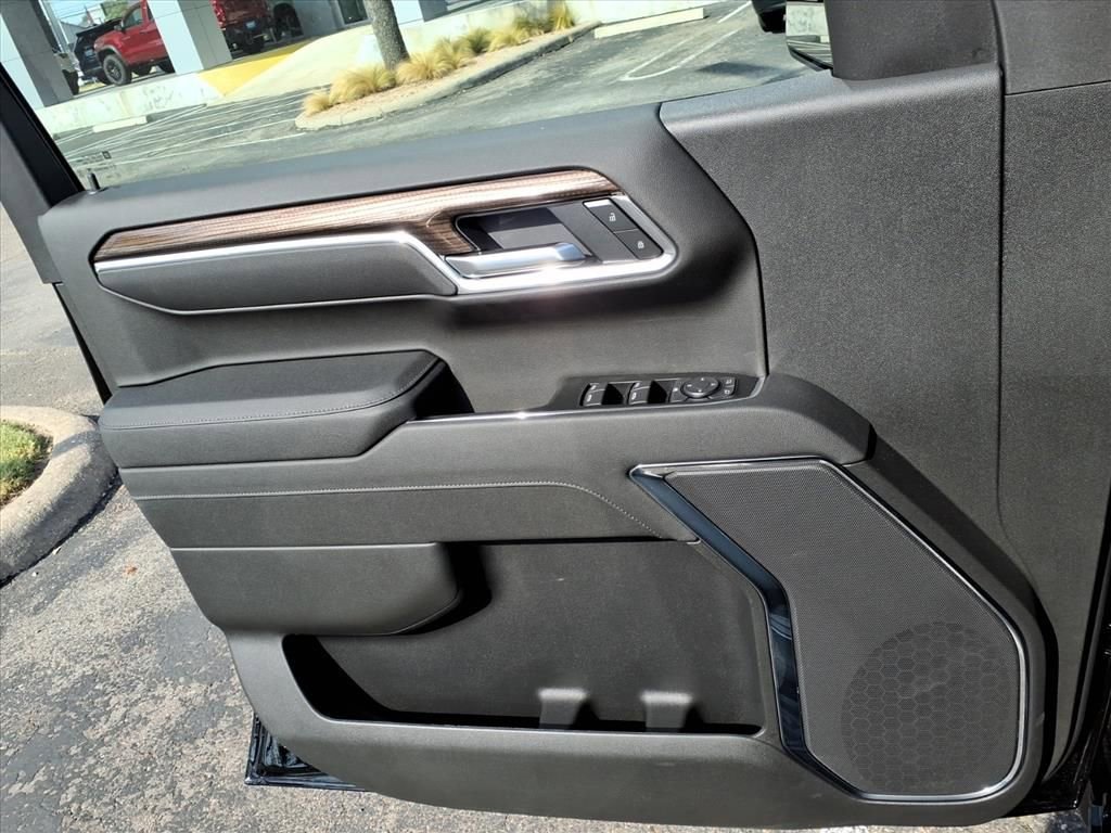 New 2026 Chevrolet Silverado 1500 LT image 7