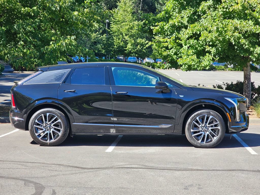 New 2026 Cadillac Optiq Sport 1 AWD/4WD image 6