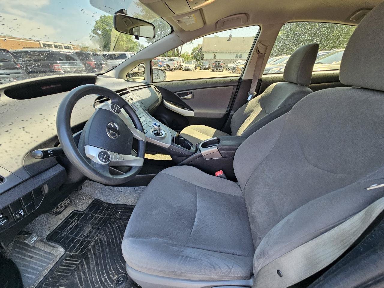 Used 2012 Toyota Prius Two w/ Preferred Accessory Pkg FWD image 19