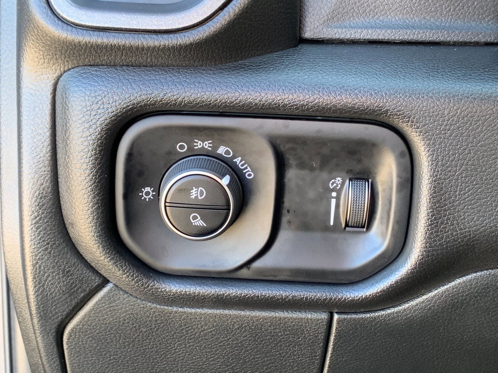 Used 2025 RAM 2500 Tradesman image 30