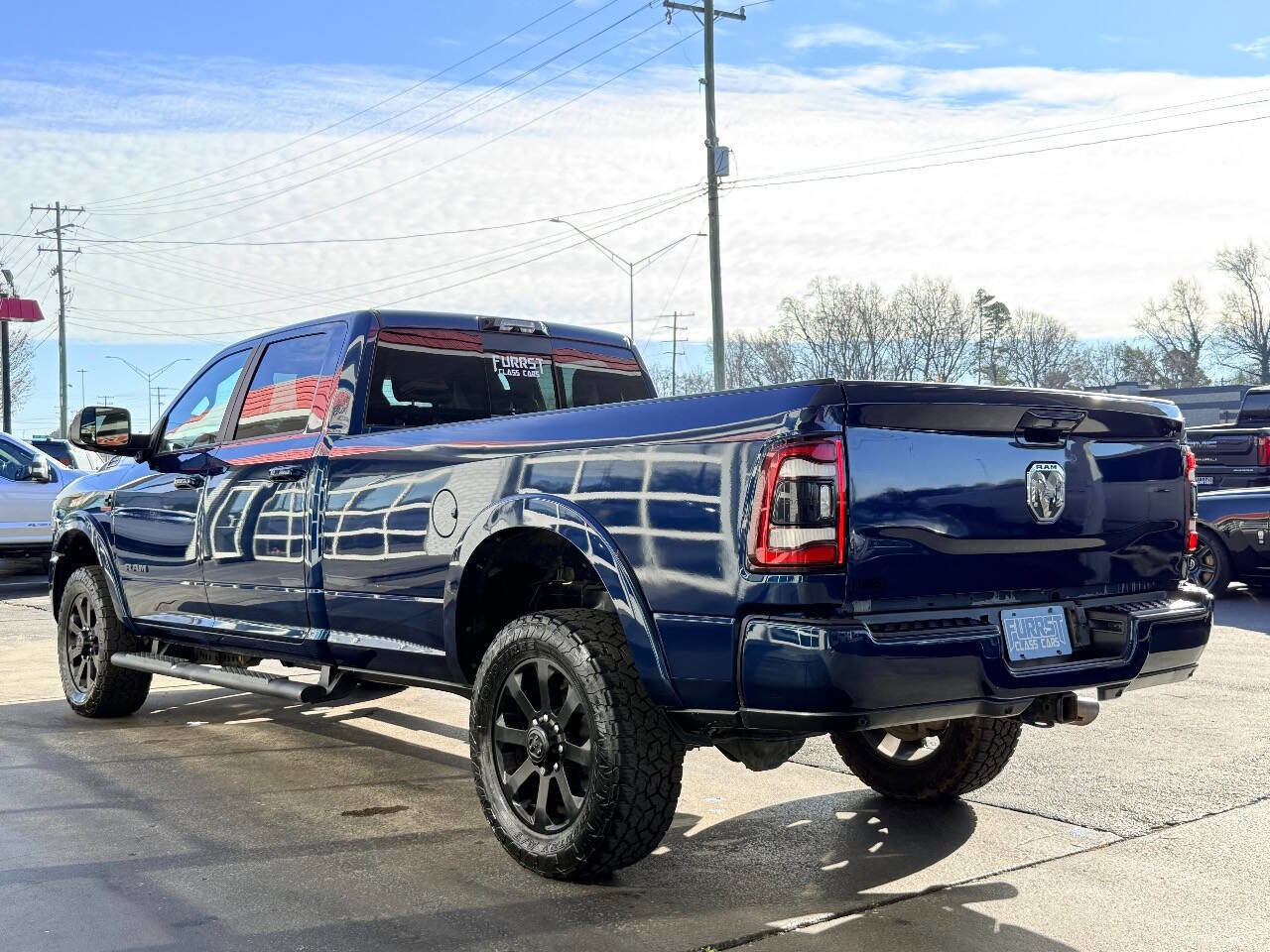Used 2022 RAM 2500 Laramie w/ Night Edition image 5