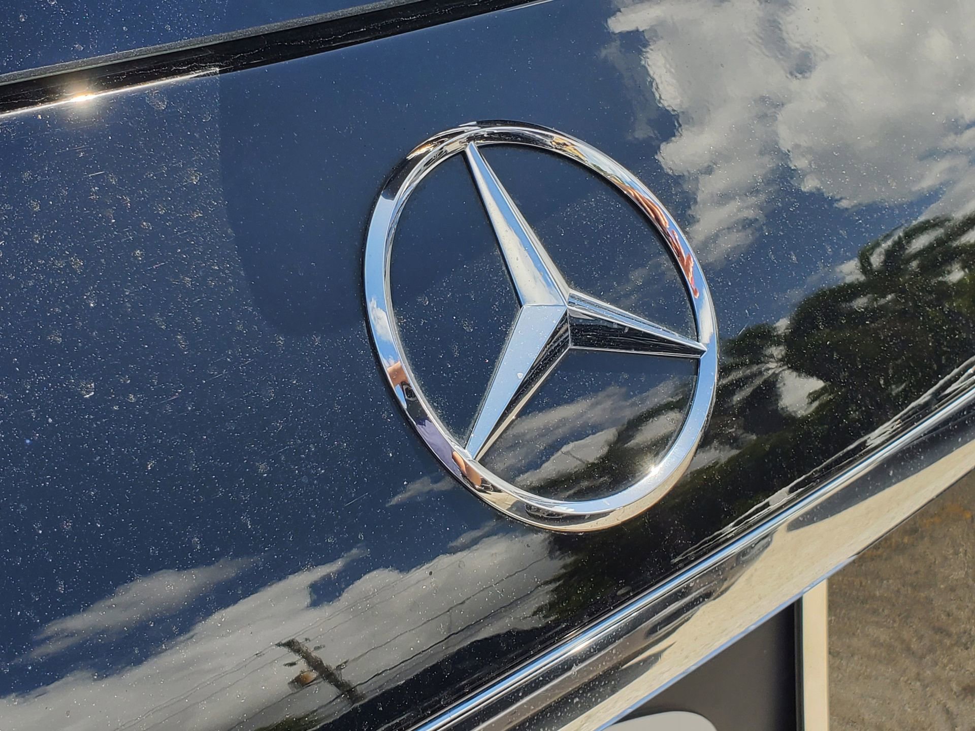 Used 2022 Mercedes-Benz GLE 350 w/ Premium Package image 7