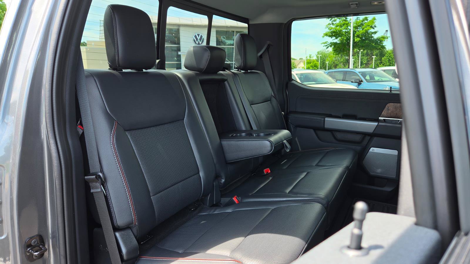 Used 2024 Ford F350 Lariat w/ Chrome Package AWD/4WD image 78