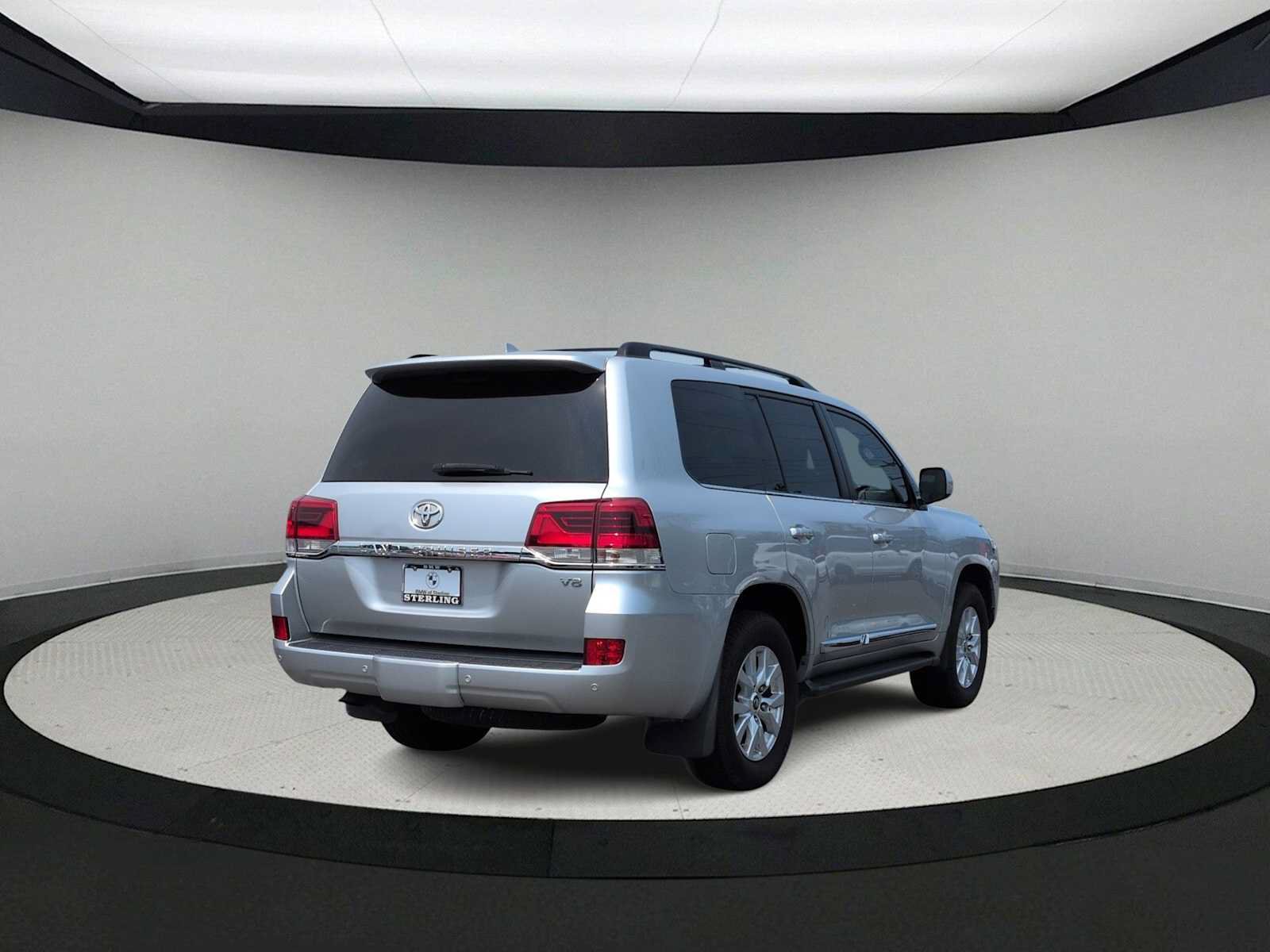 Used 2018 Toyota Land Cruiser AWD/4WD image 8