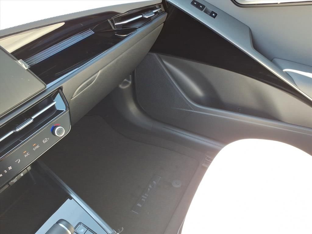 New 2025 Kia Niro EX image 26