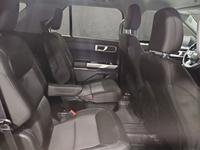 Used 2024 Ford Explorer XLT image 21