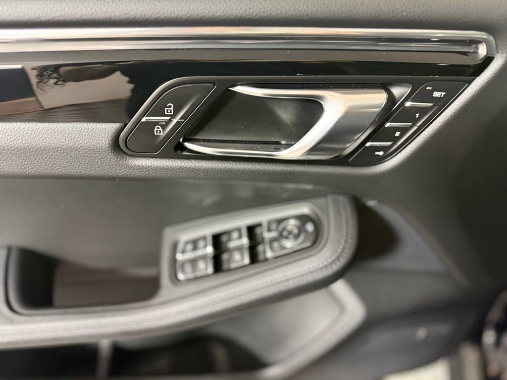 Used 2026 Porsche Macan S image 19