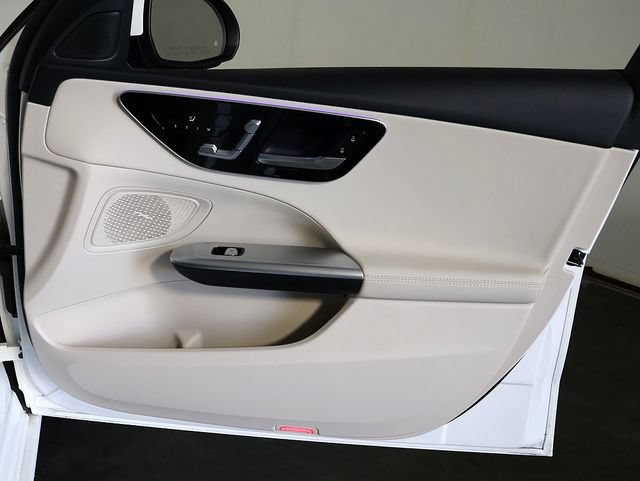 Used 2025 Mercedes-Benz C 300 4MATIC Sedan image 31