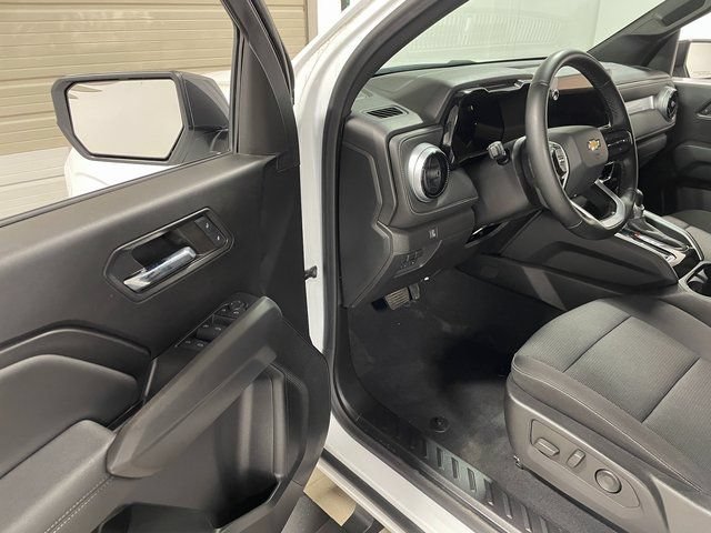 Used 2024 Chevrolet Colorado LT w/ LT Convenience Package II AWD/4WD image 10