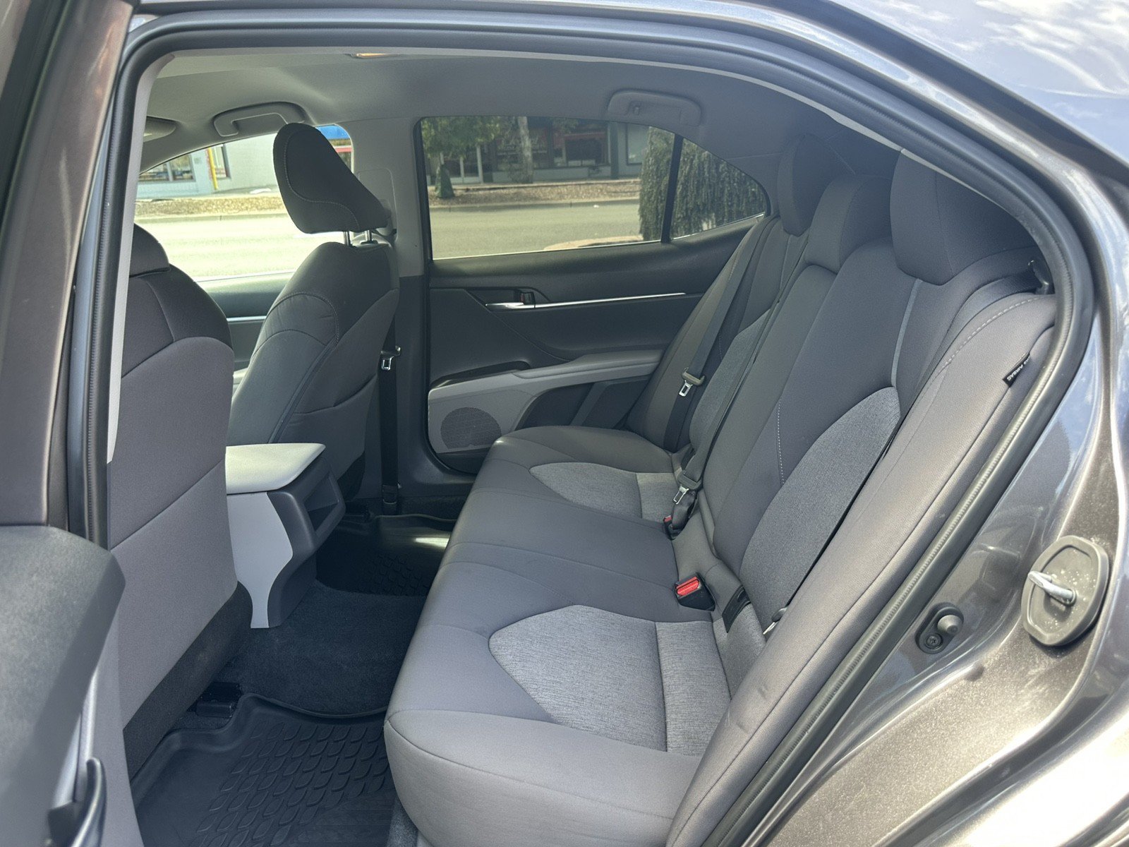Used 2023 Toyota Camry LE FWD image 23
