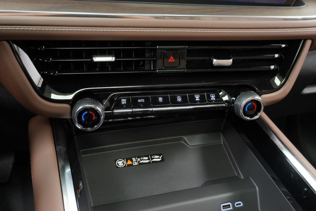New 2026 Chevrolet Suburban High Country AWD/4WD image 22