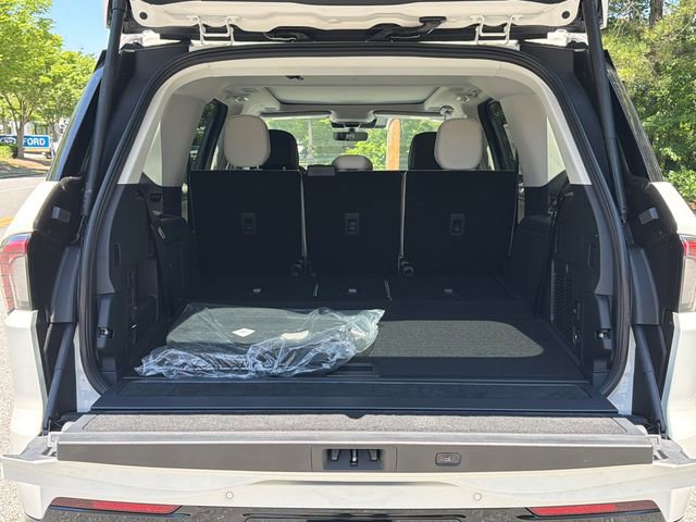 New 2026 Lincoln Navigator Reserve AWD/4WD image 19