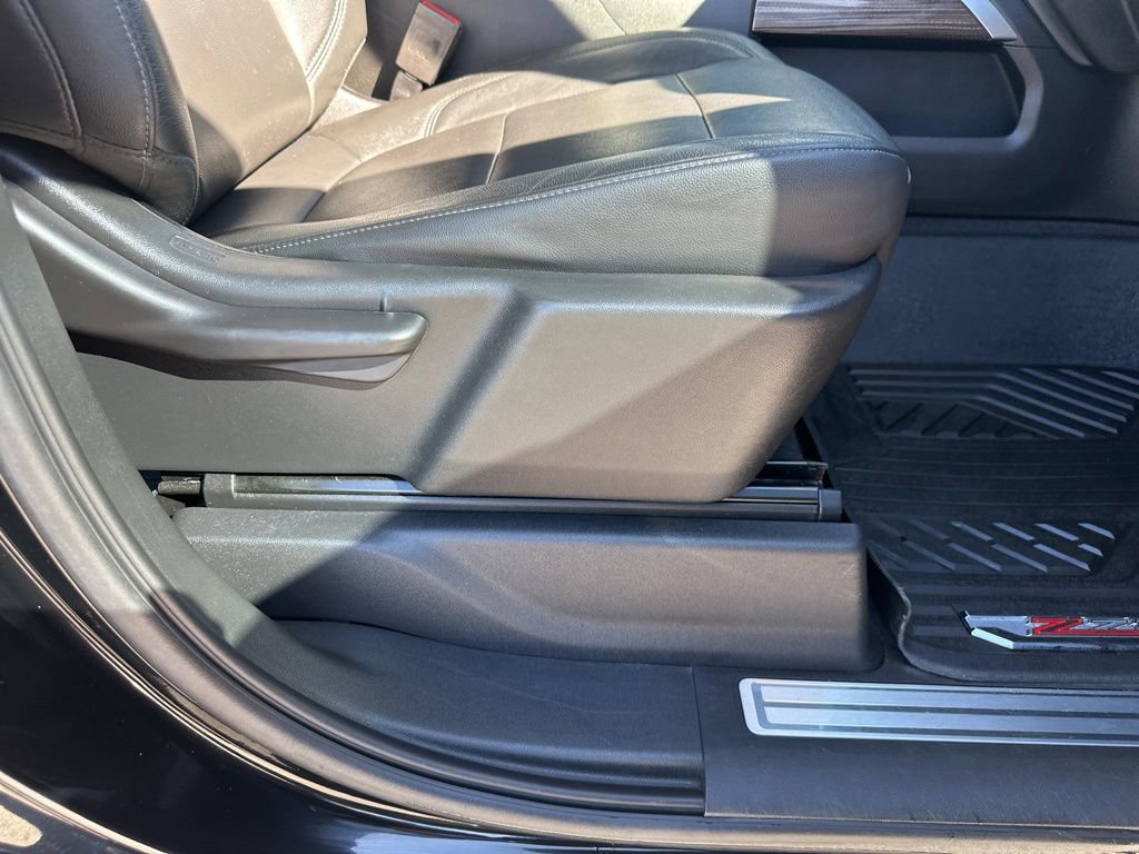 Used 2020 Chevrolet Silverado 1500 LT Trail Boss w/ Midnight Edition image 29