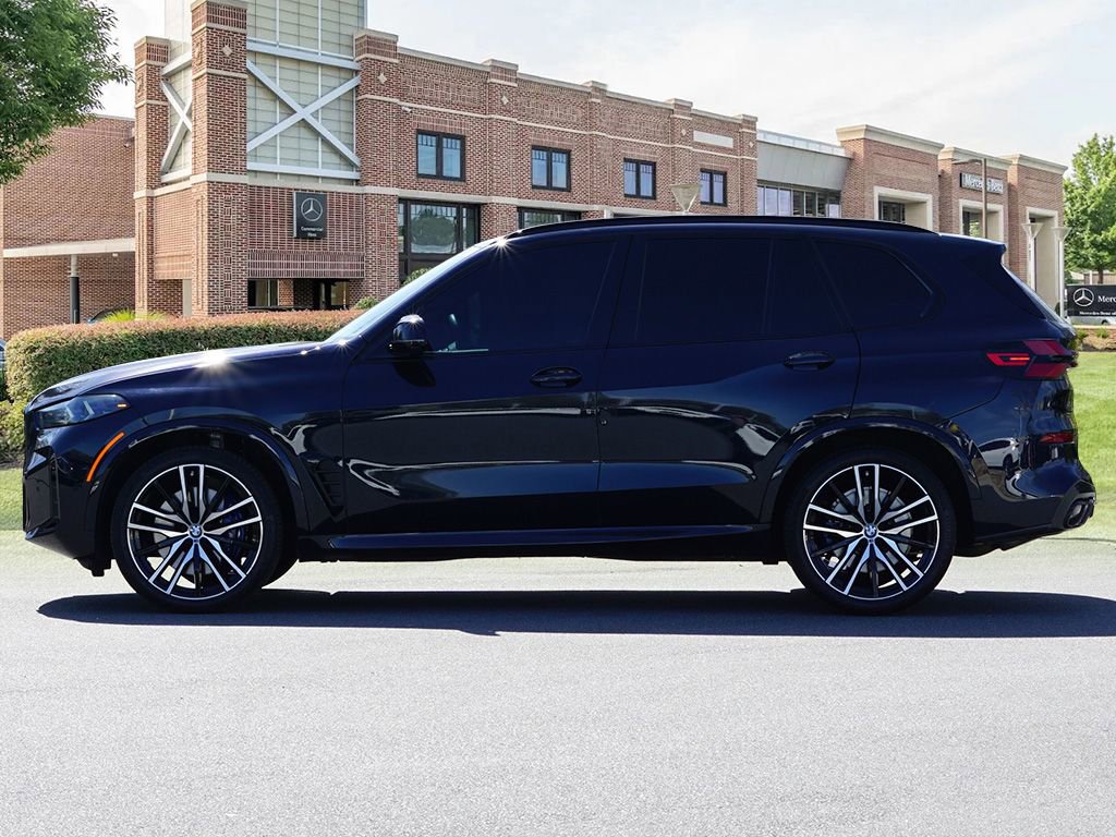 Used 2024 BMW X5 M60i w/ Climate Comfort Package image 8