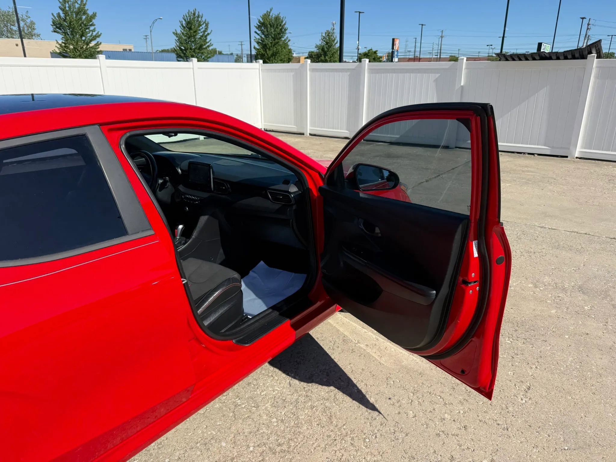 Used 2020 Hyundai Veloster 2.0 Premium FWD image 19