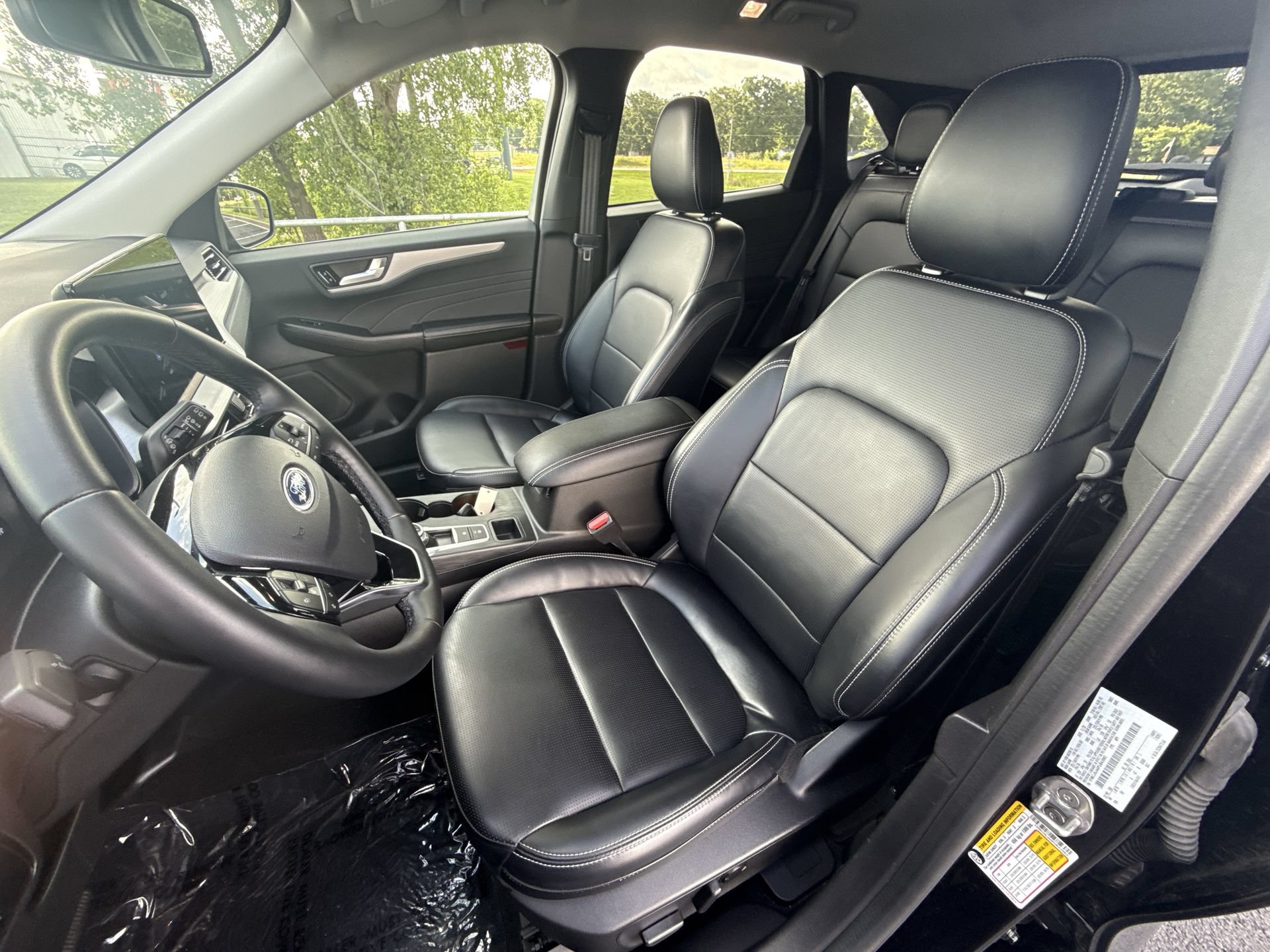 Used 2023 Ford Escape Platinum AWD/4WD image 11