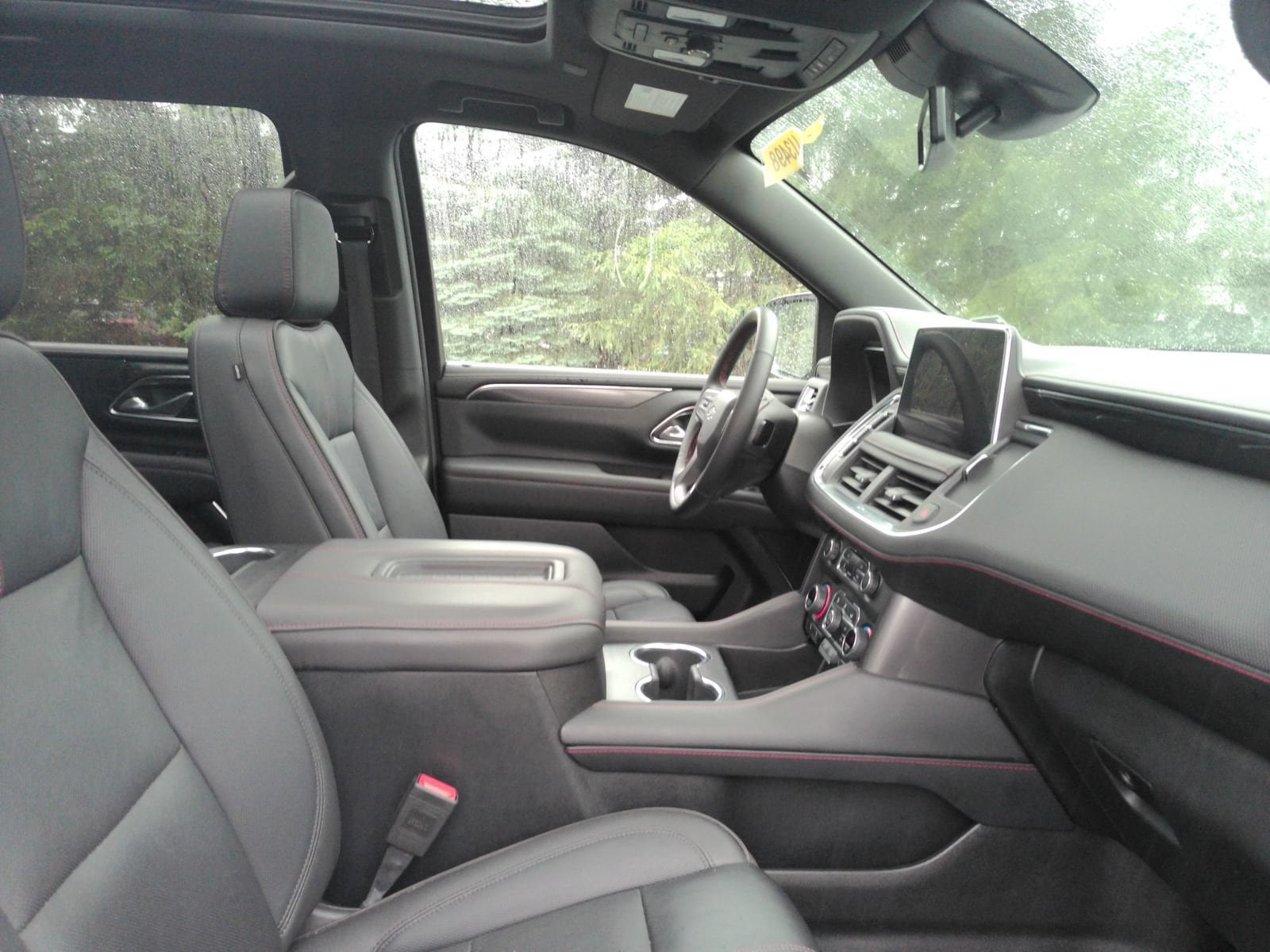Used 2024 Chevrolet Suburban RST w/ Luxury Package AWD/4WD image 18