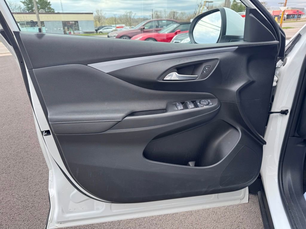 Used 2026 Buick Envista Preferred image 9