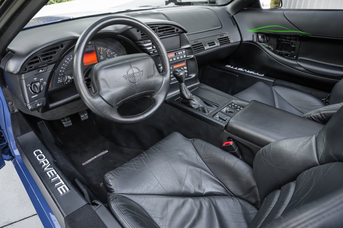 Used 1996 Chevrolet Corvette Convertible Grand Sport image 13