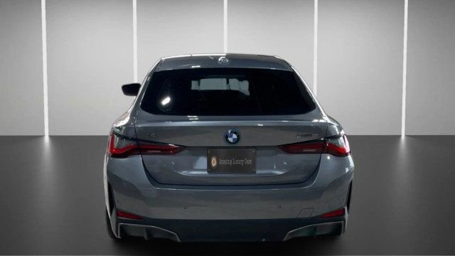 Used 2023 BMW i4 eDrive35 w/ Premium Package image 8