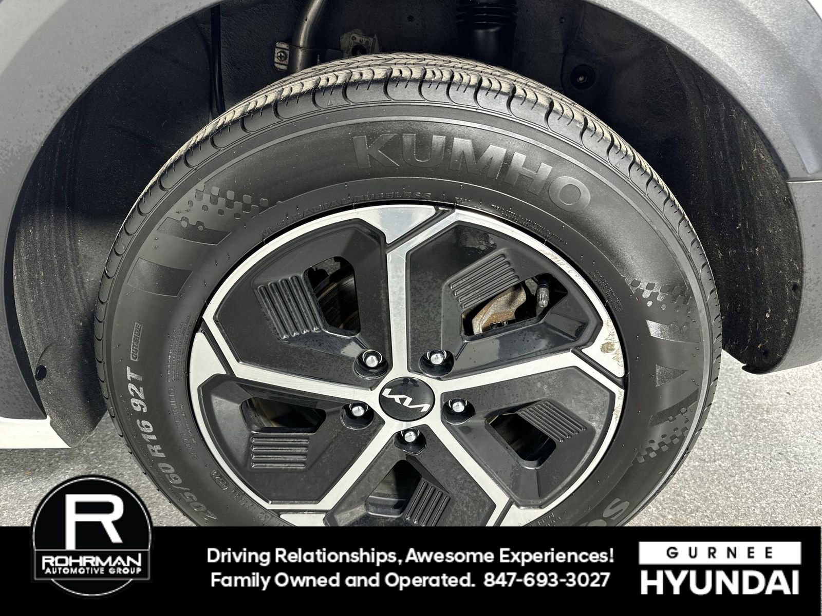 Used 2023 Kia Niro LX image 5