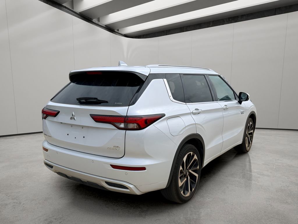 Used 2024 Mitsubishi Outlander SEL AWD/4WD image 5