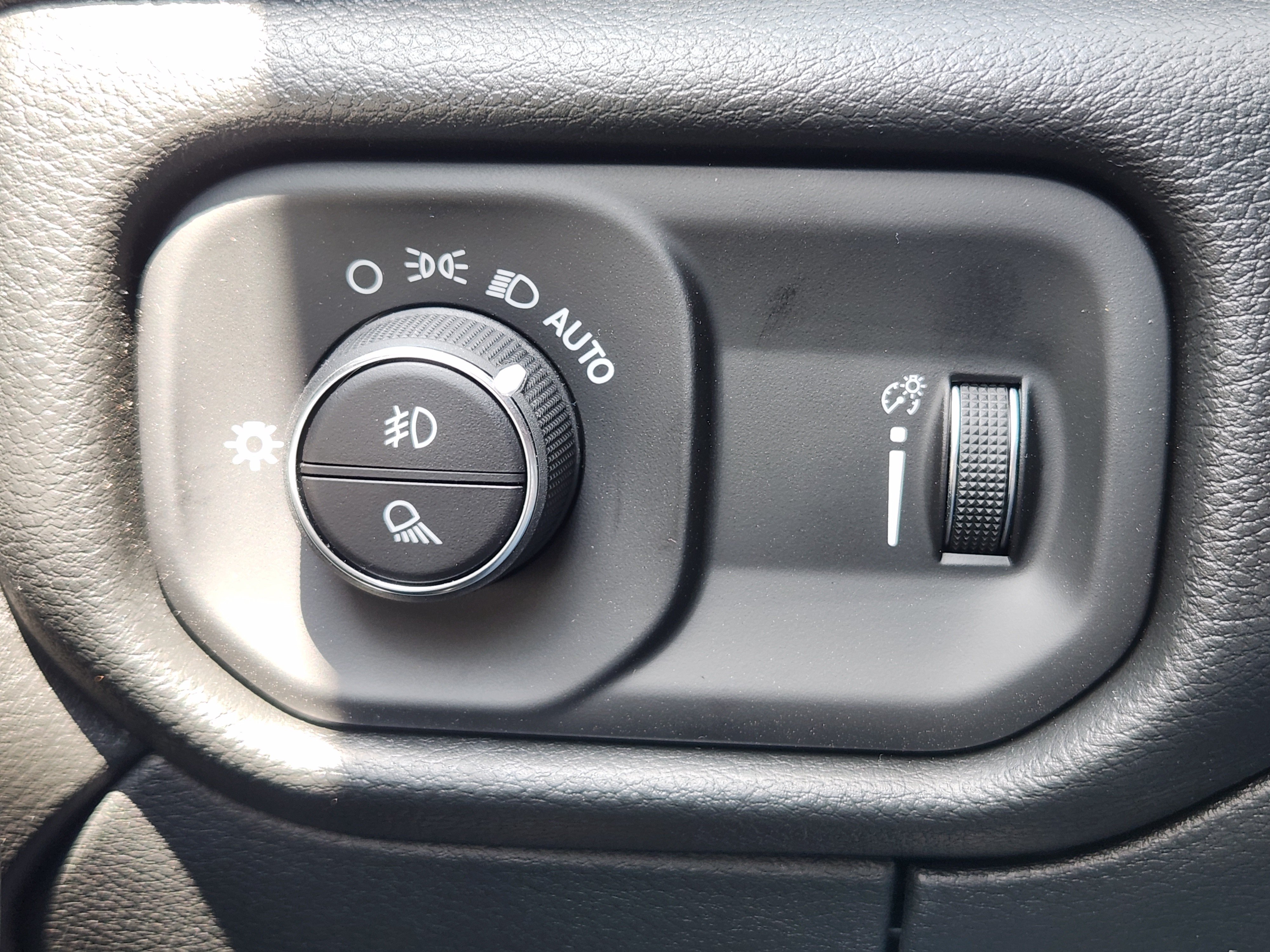 New 2027 RAM 3500 Tradesman AWD/4WD image 21