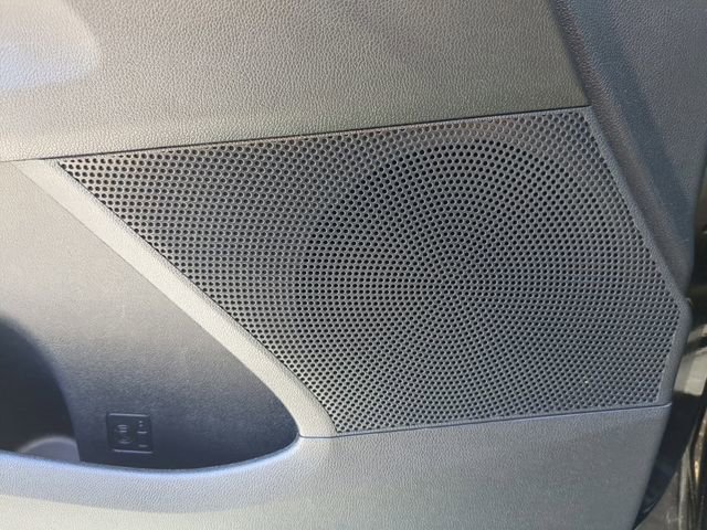 Used 2023 Kia Sorento LX image 21