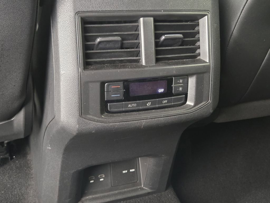 Used 2021 Volkswagen Atlas SE FWD image 32