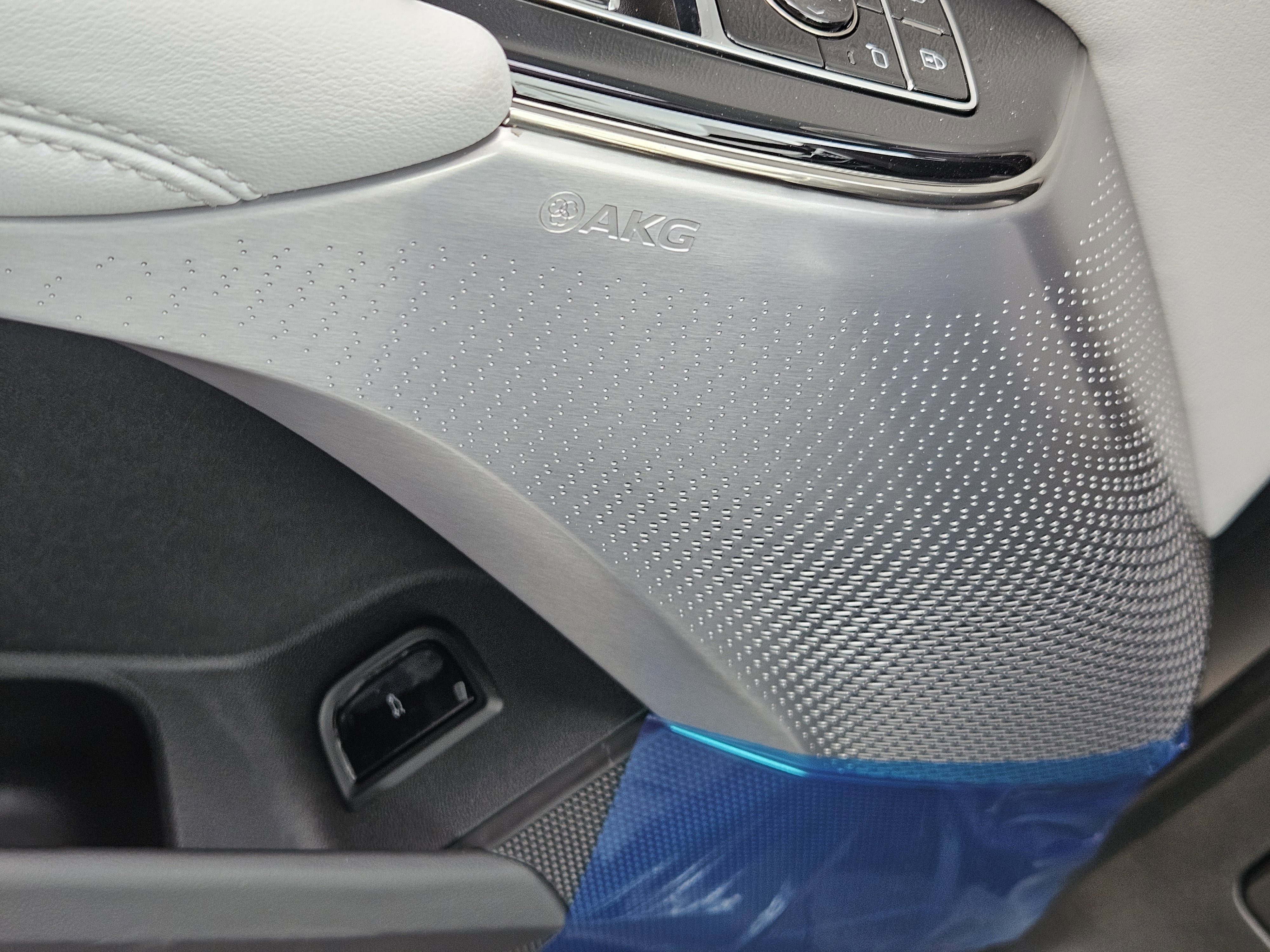 New 2025 Cadillac Lyriq Sport image 21