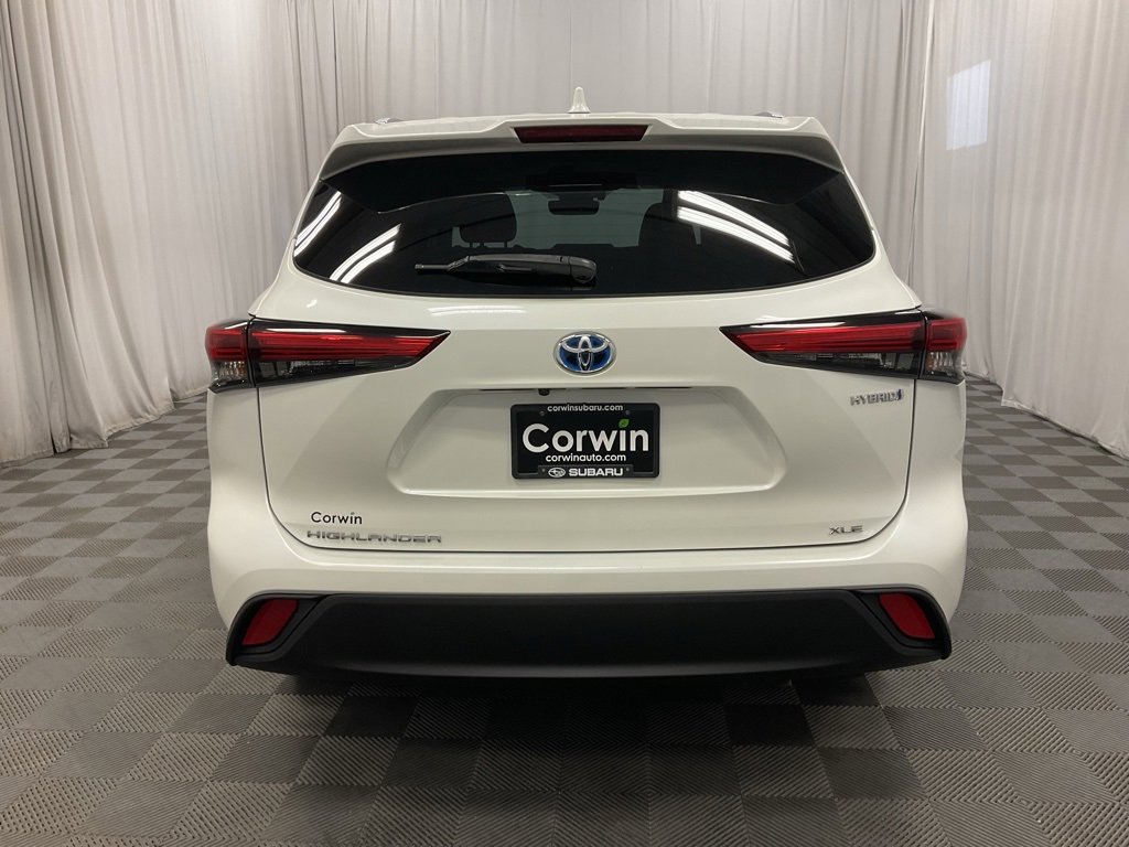 Used 2021 Toyota Highlander XLE image 5
