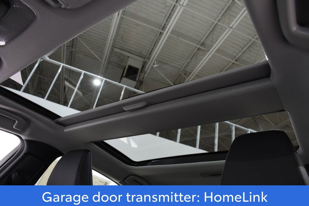 New 2026 Toyota Prius Plug-In Hybrid FWD image 25