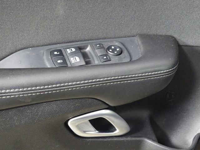 Used 2019 Dodge Challenger SXT image 16