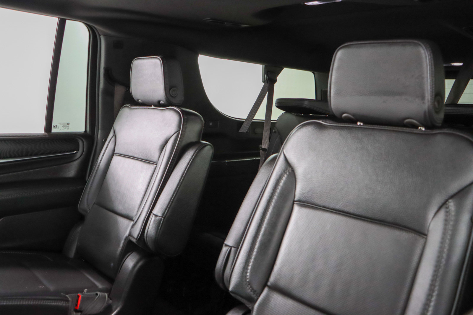 Used 2024 GMC Yukon XL Denali image 28