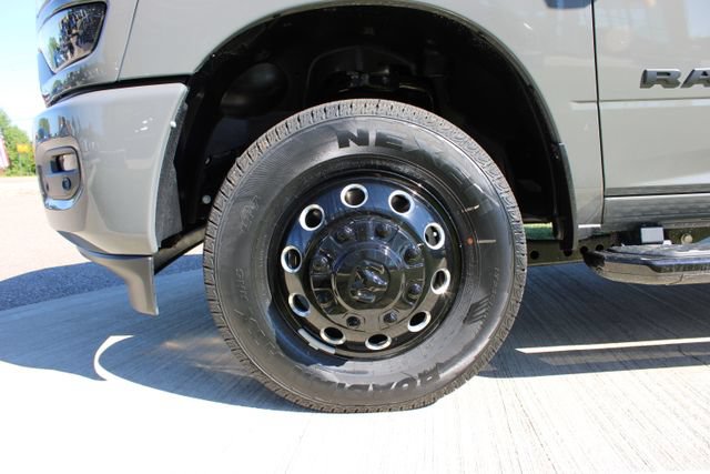 New 2026 RAM 3500 Laramie w/ Night Edition AWD/4WD image 35