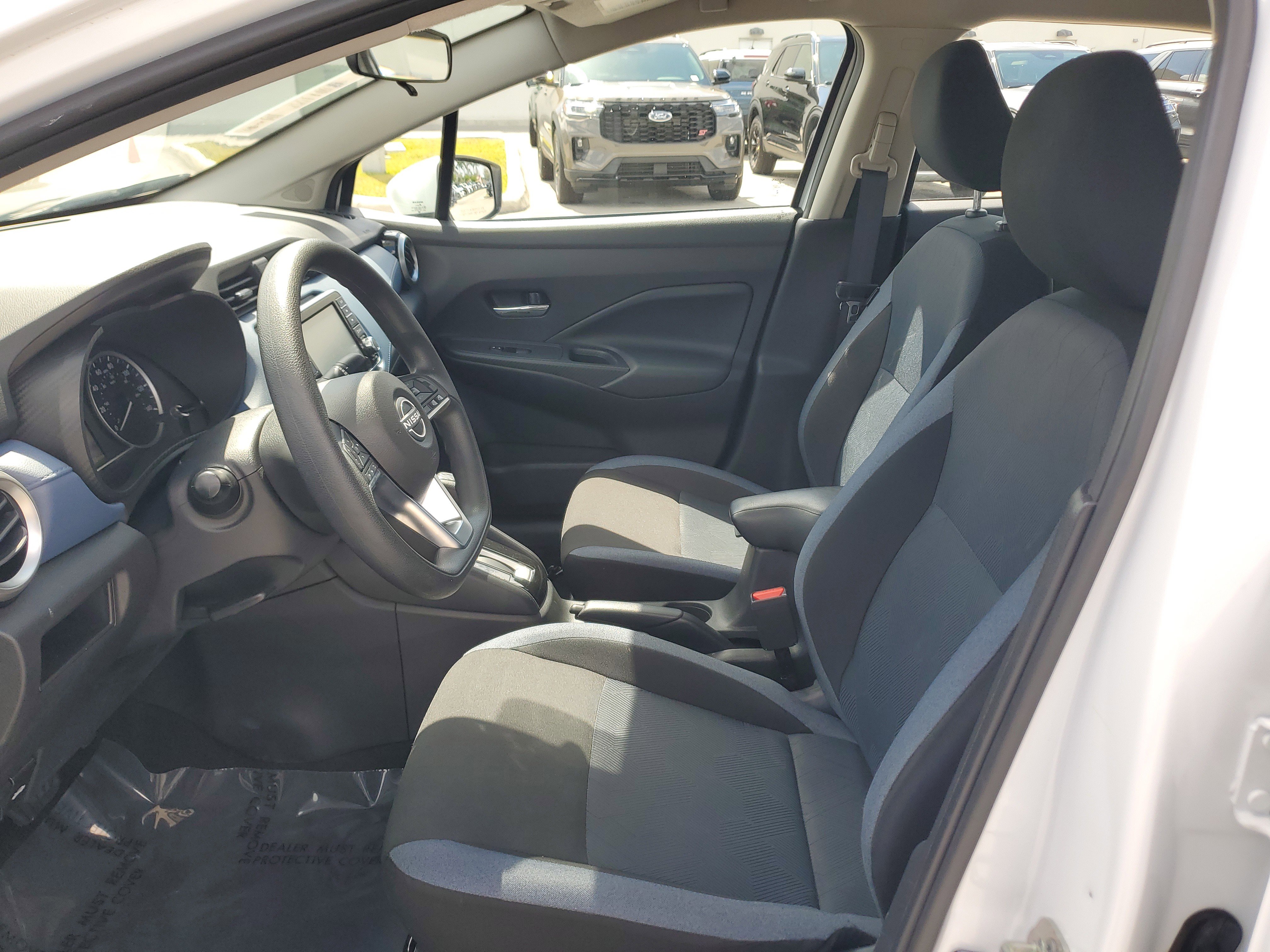 Certified 2025 Nissan Versa SV image 11