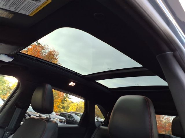 Used 2023 Ford Escape ST-Line w/ Tech Pack #1 AWD/4WD image 17