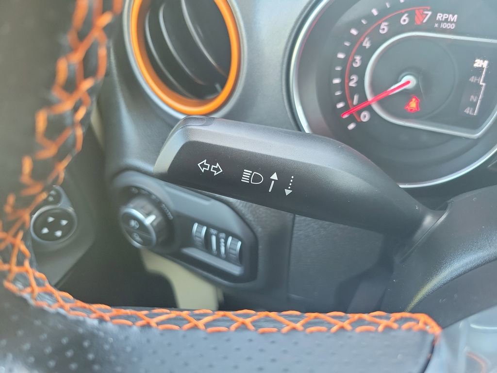 Used 2022 Jeep Gladiator Mojave w/ Cold Weather Group image 16